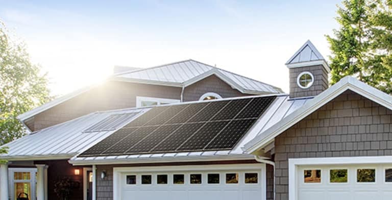 Panneaux solaires LG SOLAR d'un foyer